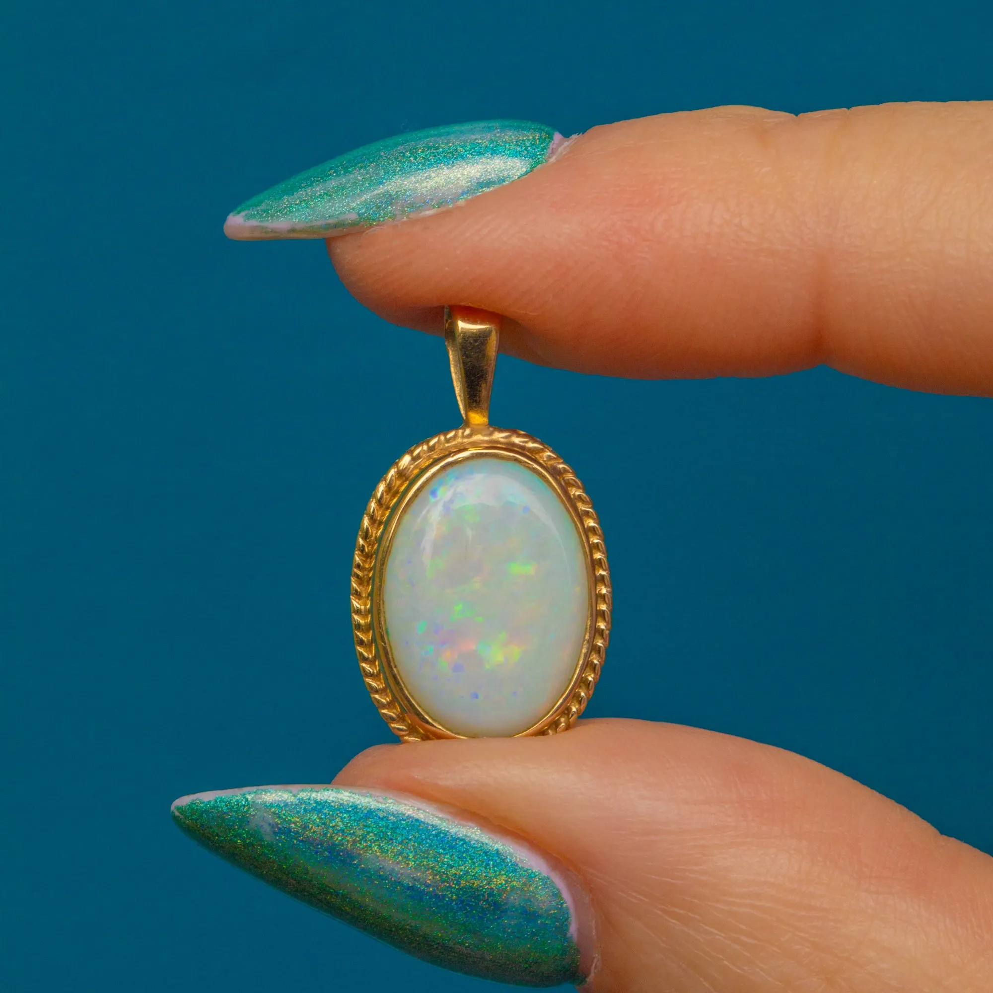 9ct Gold Opal Pendant