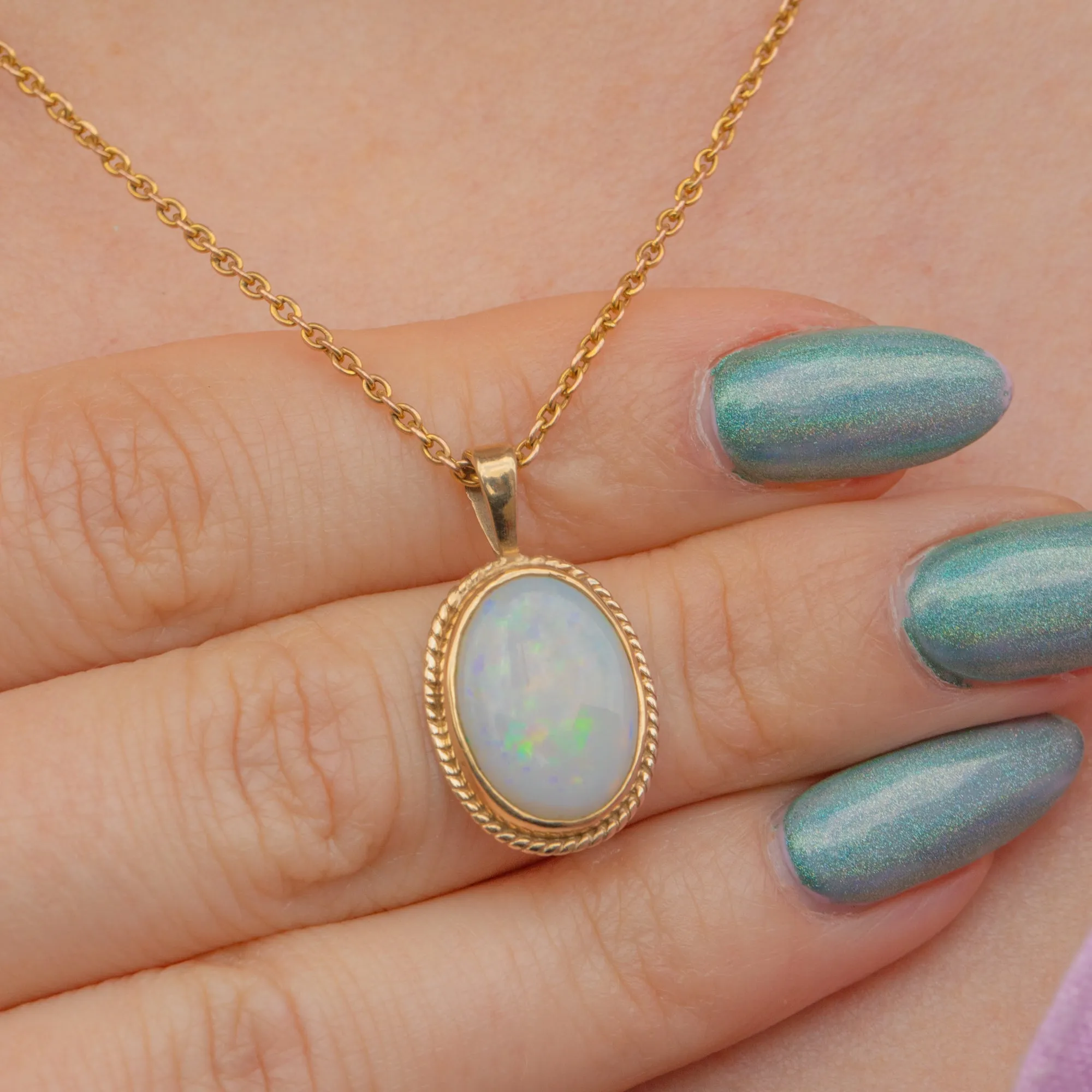 9ct Gold Opal Pendant