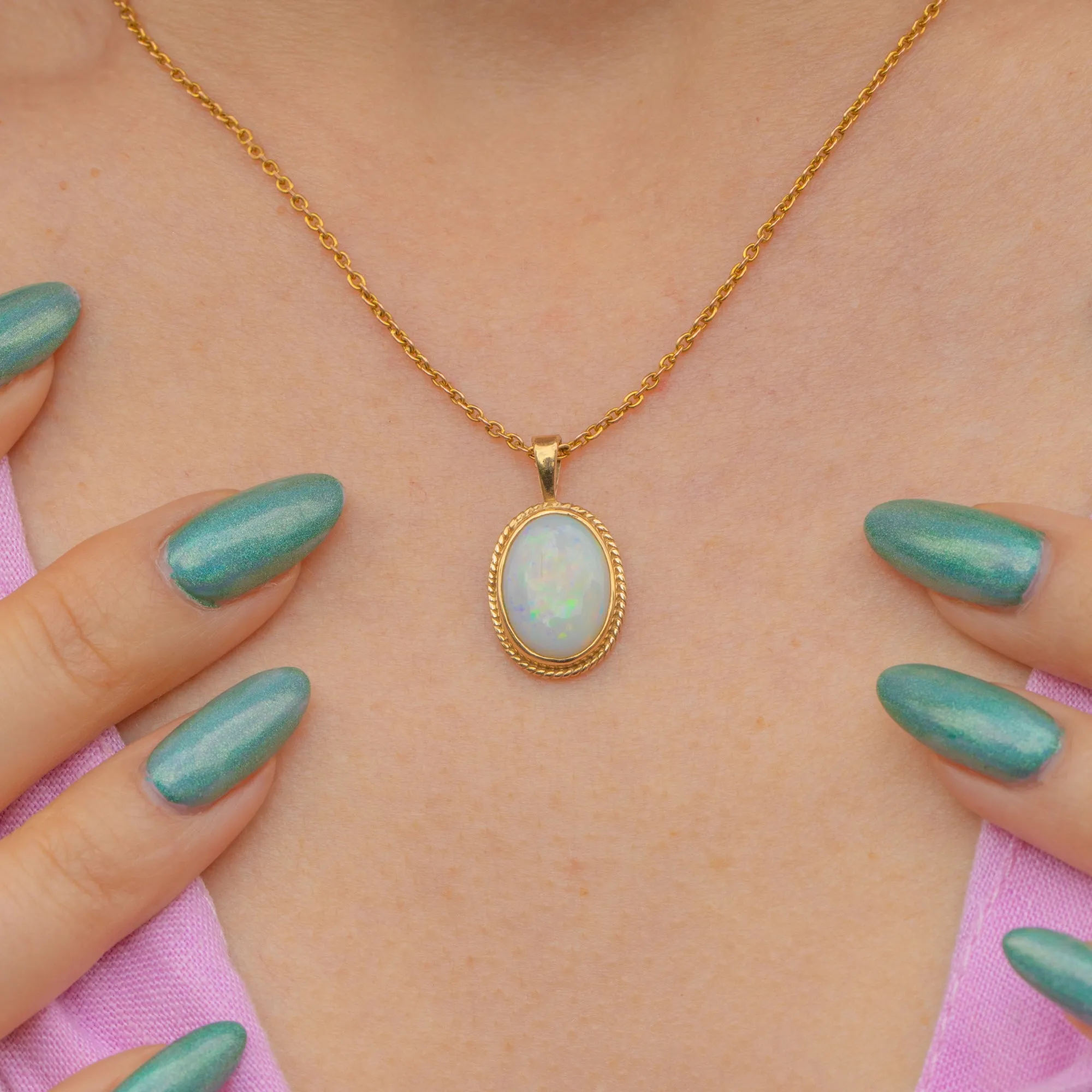 9ct Gold Opal Pendant