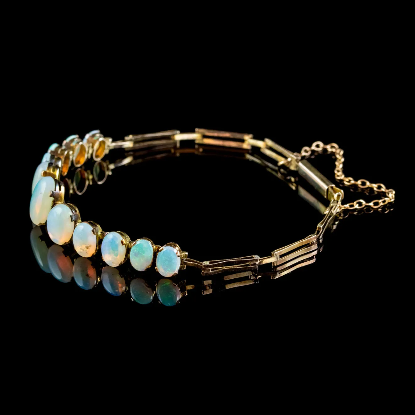 ANTIQUE VICTORIAN OPAL BRACELET 15CT GOLD CIRCA 1900