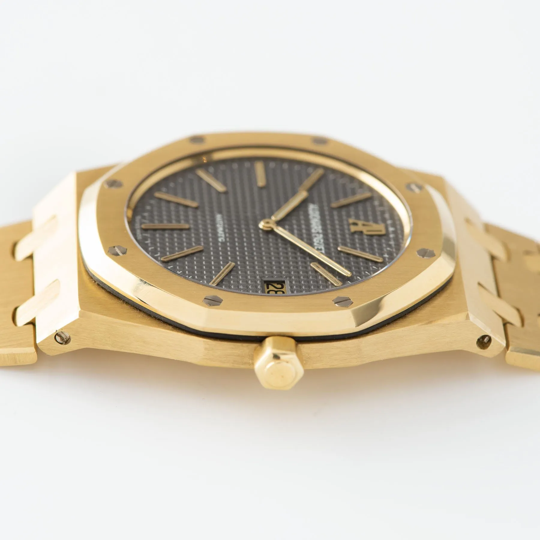 Audemars Piguet Jumbo Royal Oak Yellow Gold 5402 Box and Papers