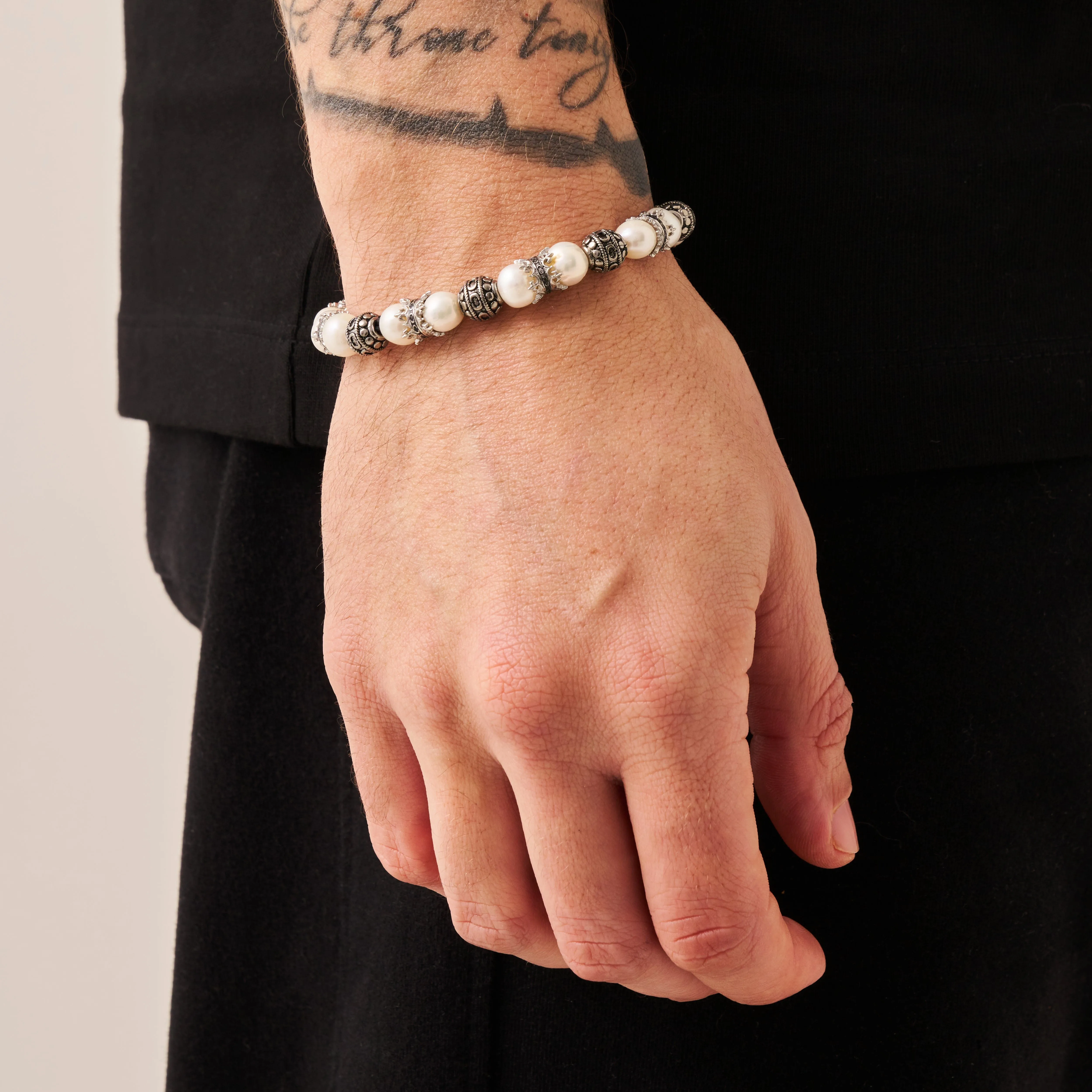 Crown Jewels Pearl Bracelet (Silver)