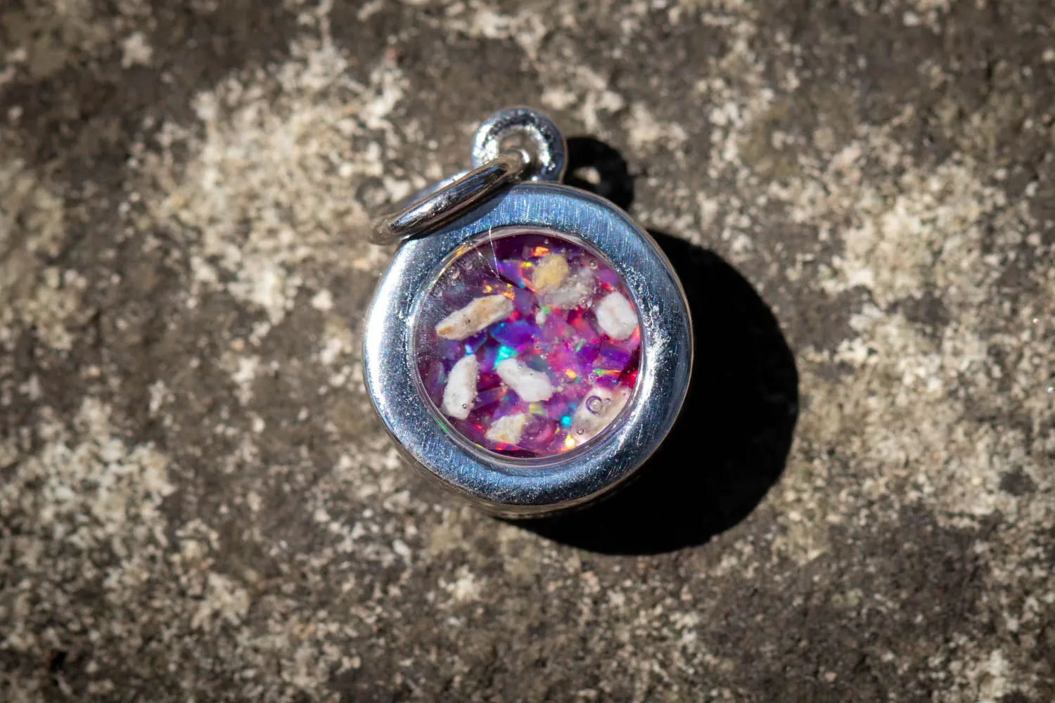 Dainty Silver Circle Pendant with Cremation Ash