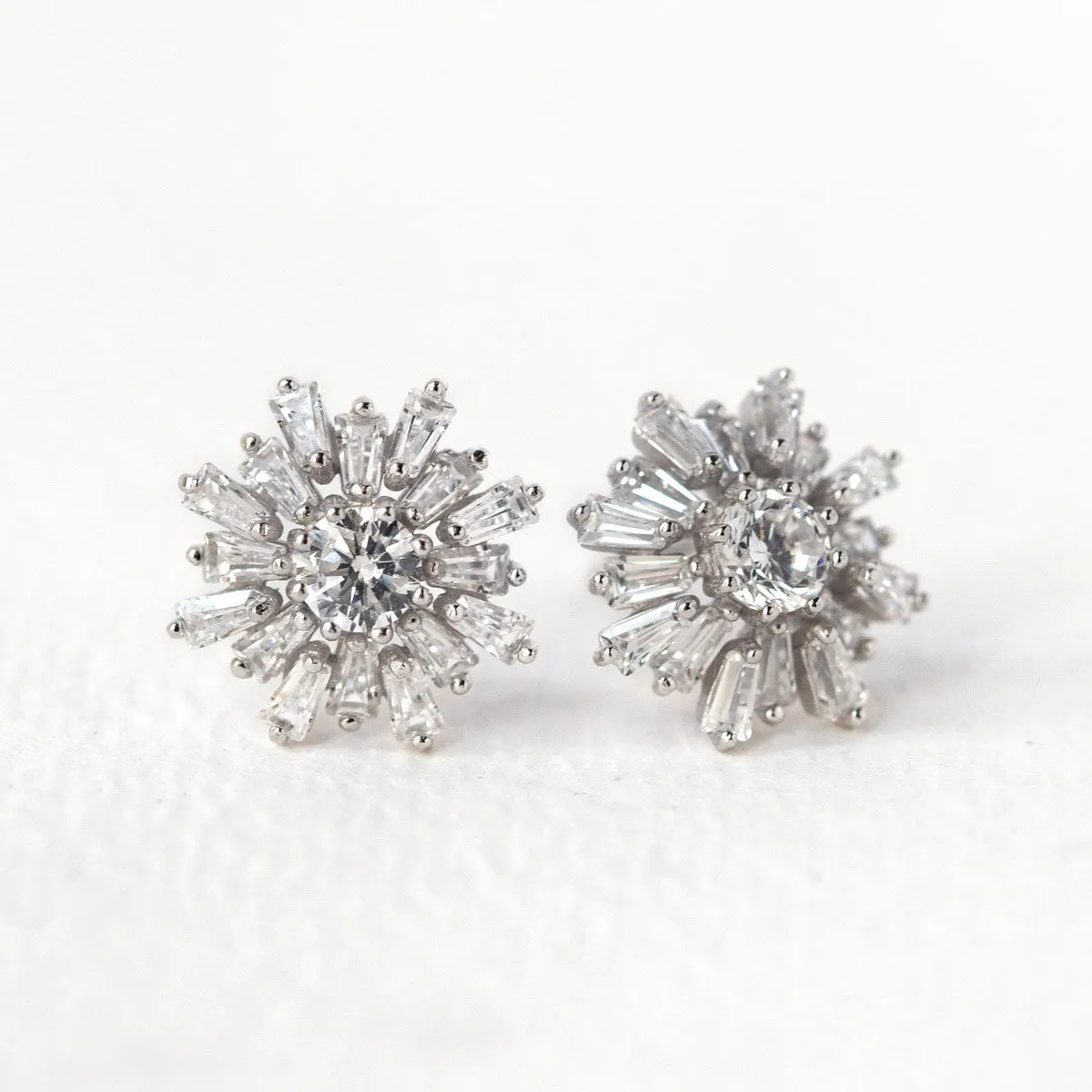 Deco Baguette Rays Studs