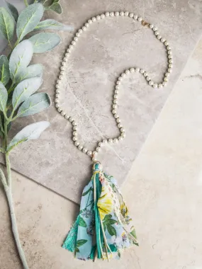 Field of Flowers Pearl Tassel Necklace