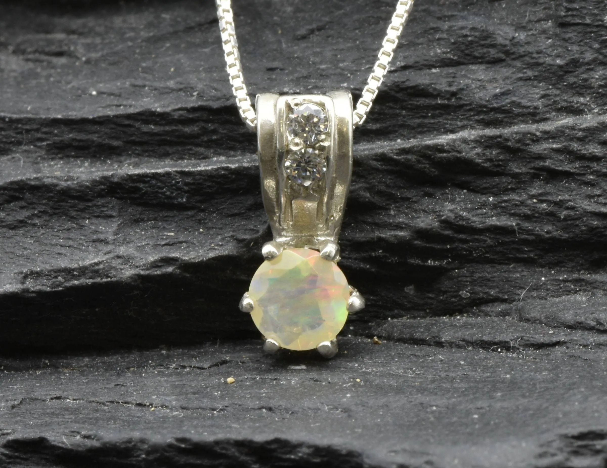 Fire Opal Vintage Pendant - Ethiopian Opal Necklace - Dainty Opal Necklace