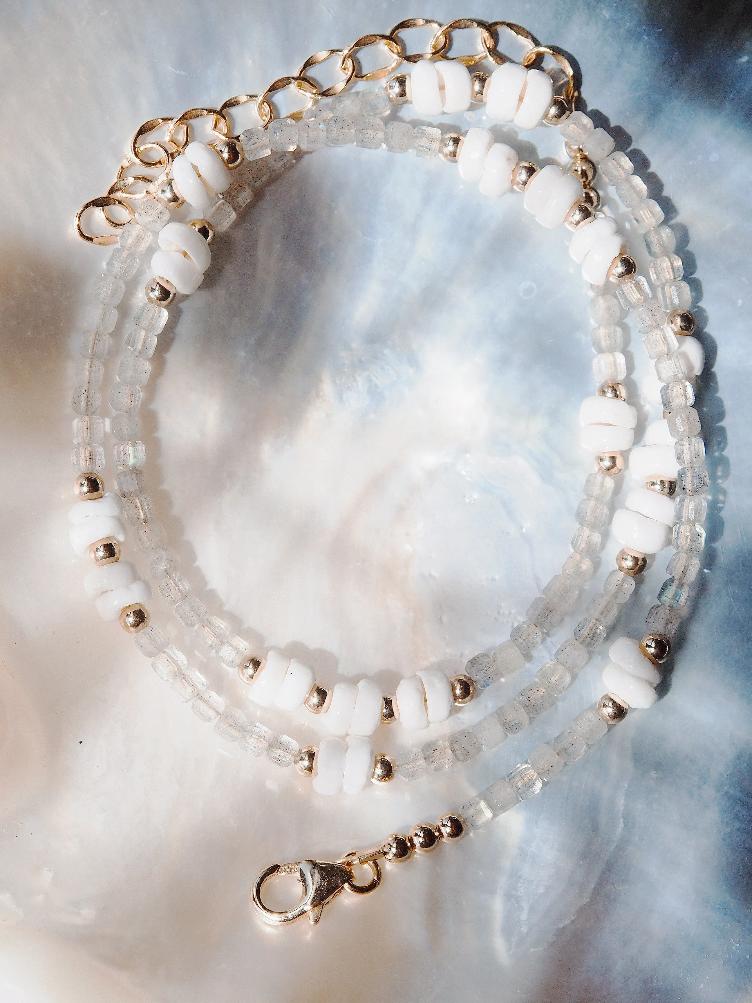 Gemstone Puka Shell Necklace - Ke'alohi