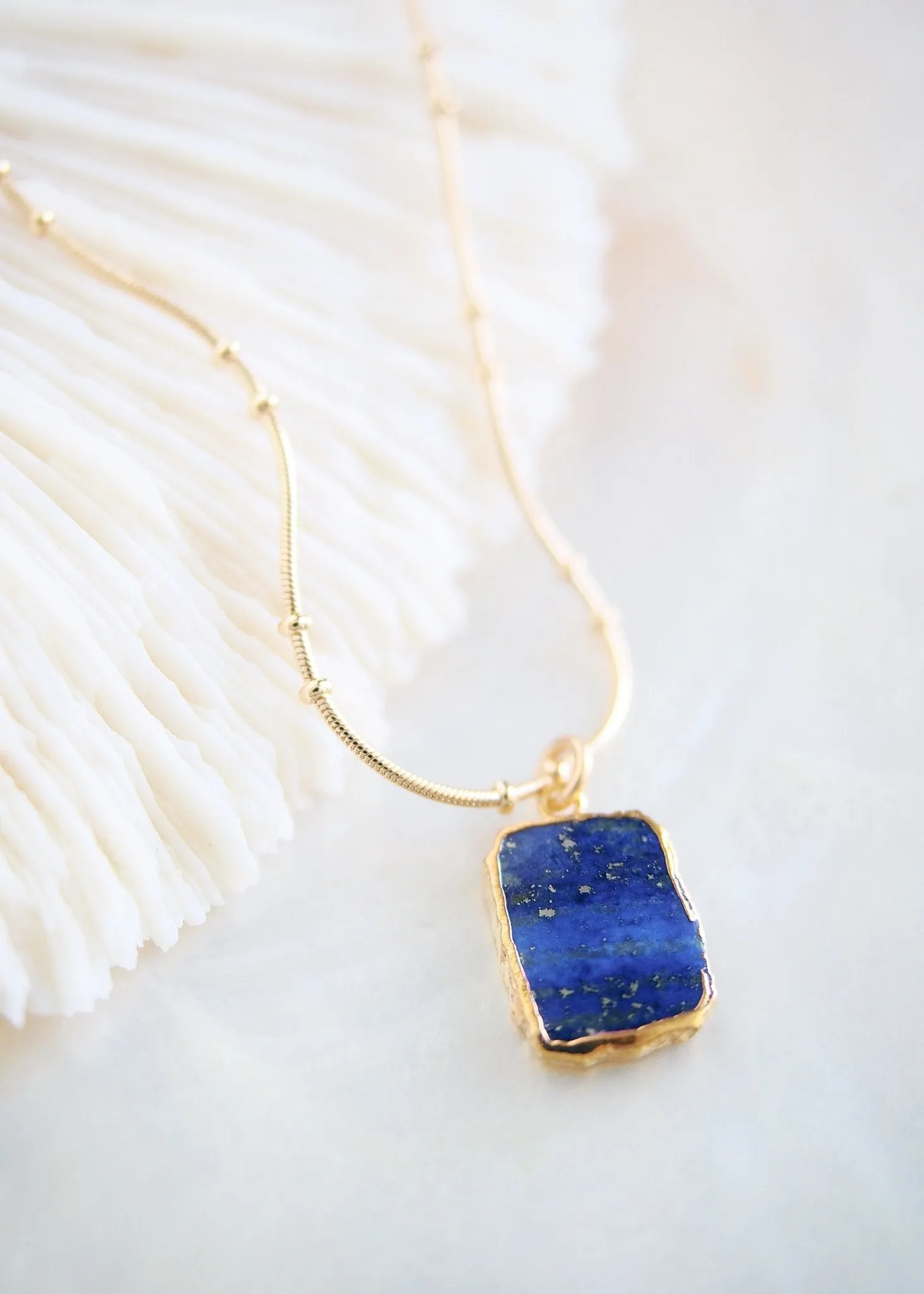 Lapis Lazuli Gemstone Gold Pendant Necklace - Ku