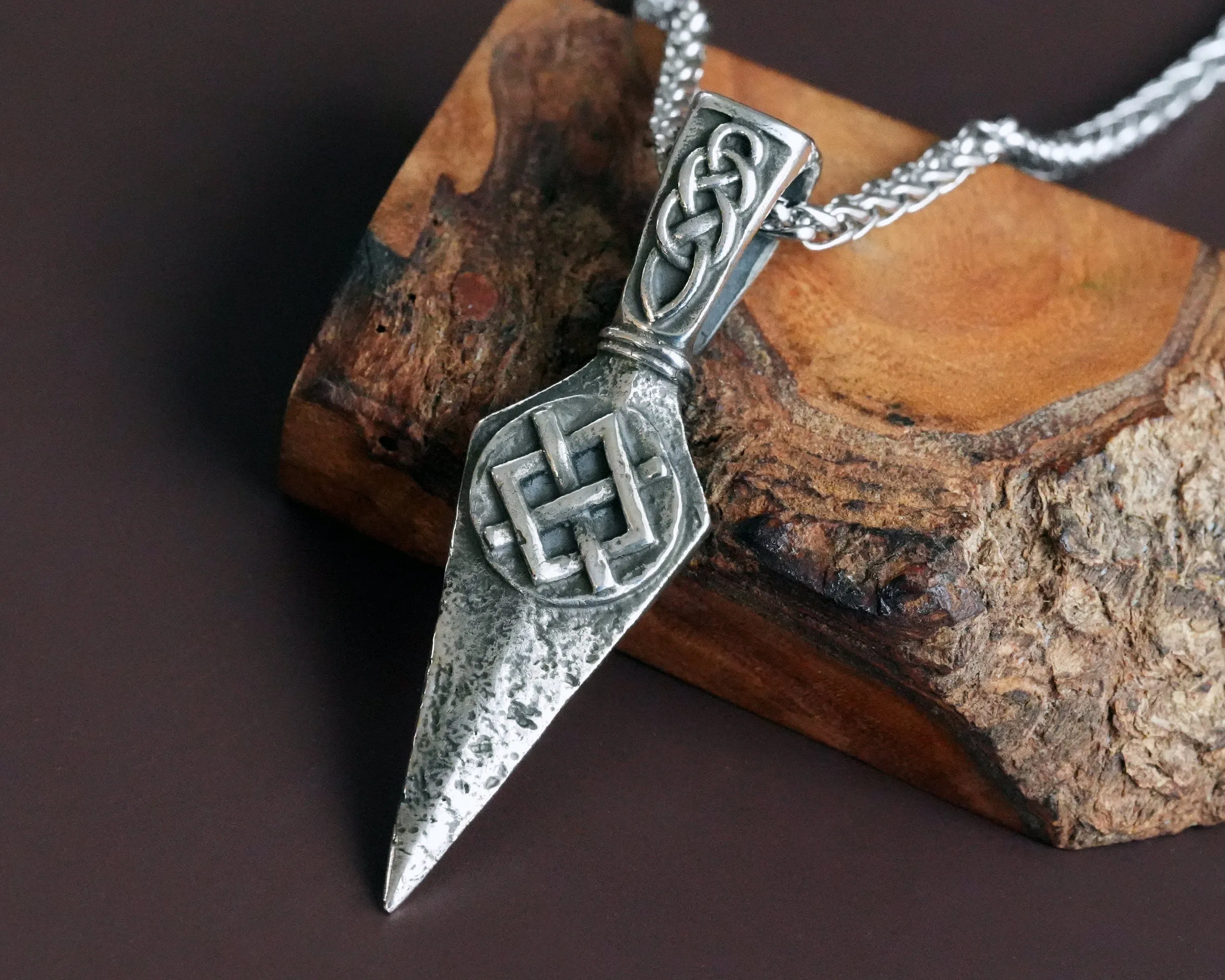 Men Spearhead Arrowhead Necklace Viking Gungnir Spear Pendant Necklace Charm Talisman Jewelry For Warrior Viking Gift for Men Odins Gifts