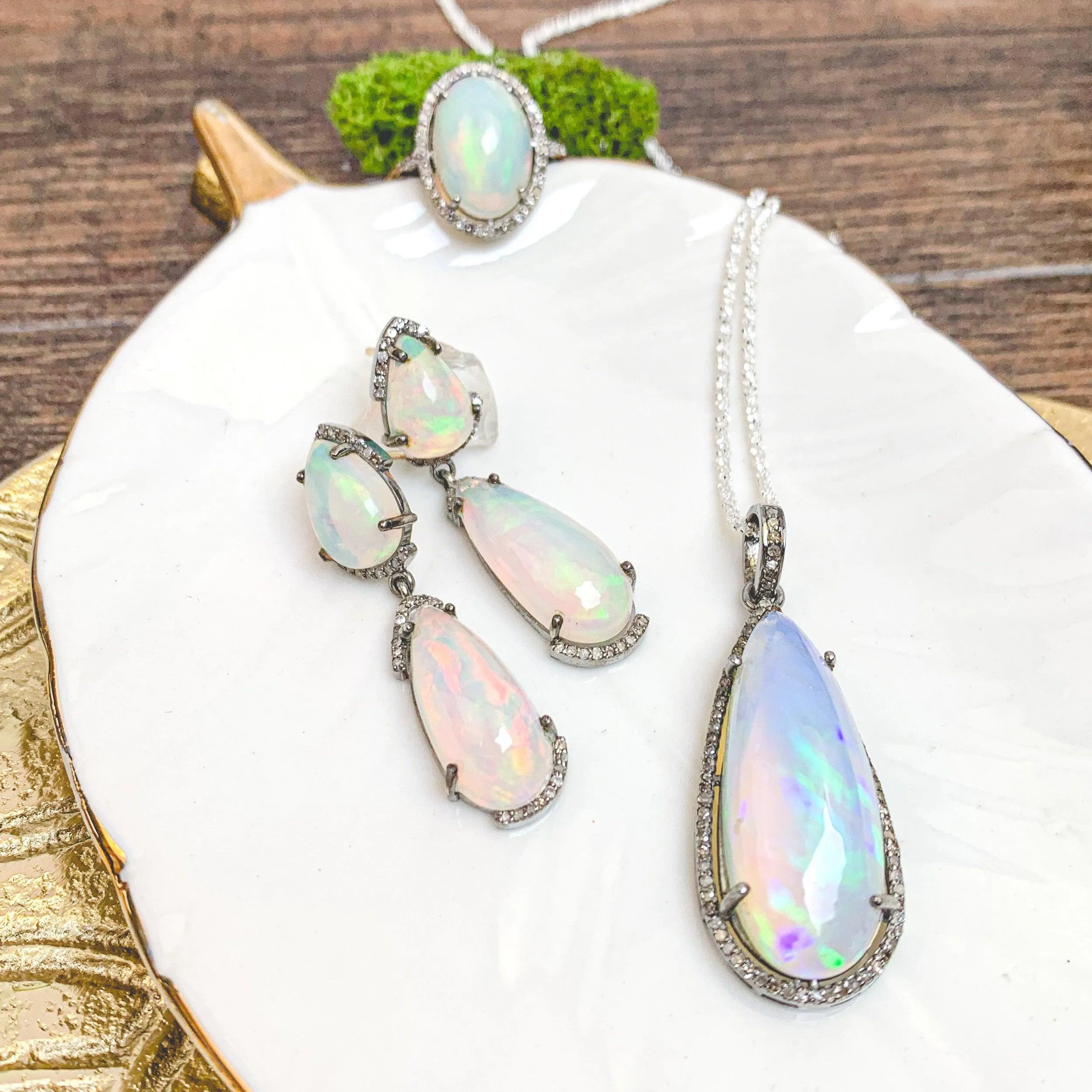 Opulent Ethiopian Opals & Diamonds Jewelry