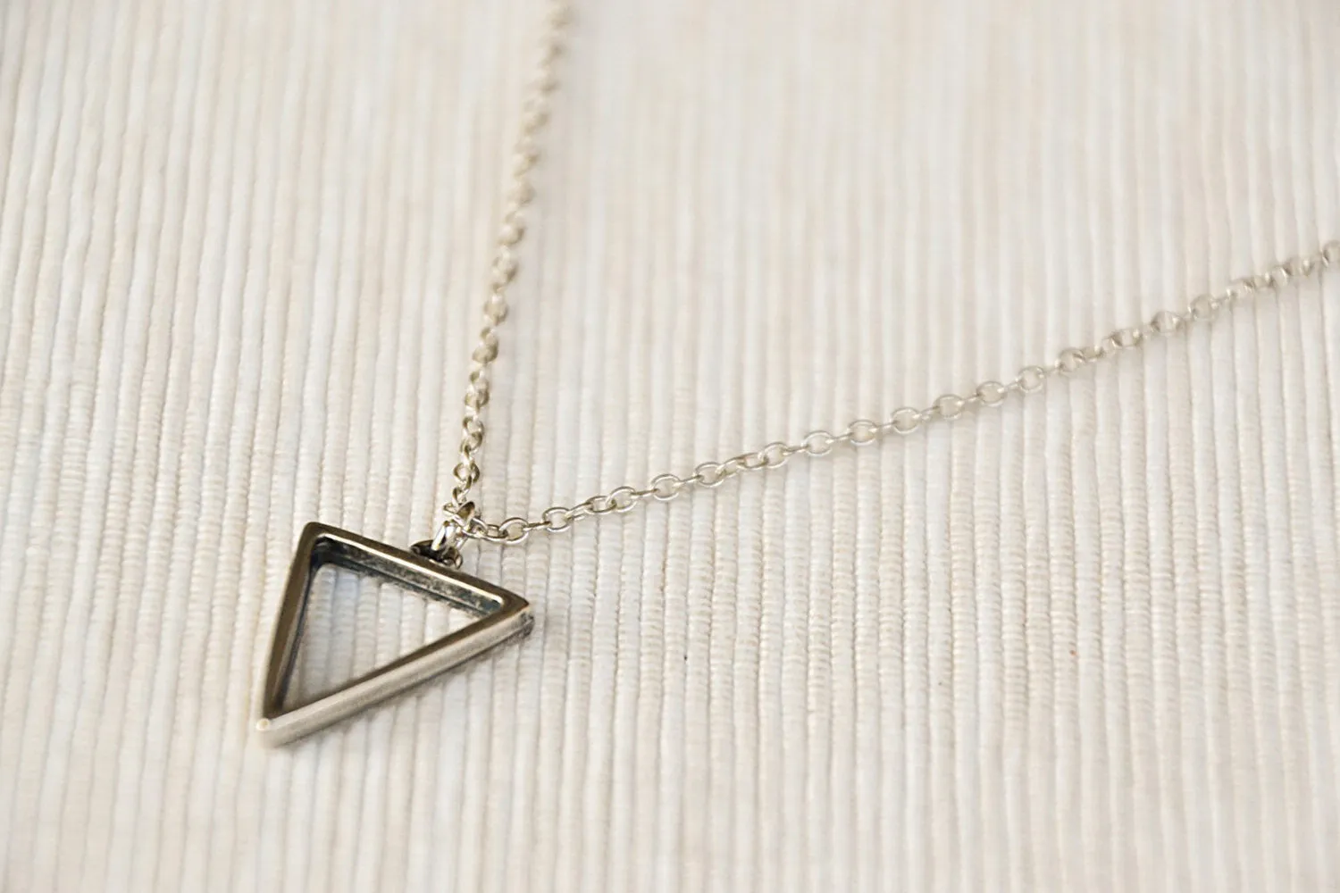 Silver triangle necklace for women, stainless steel chain necklace