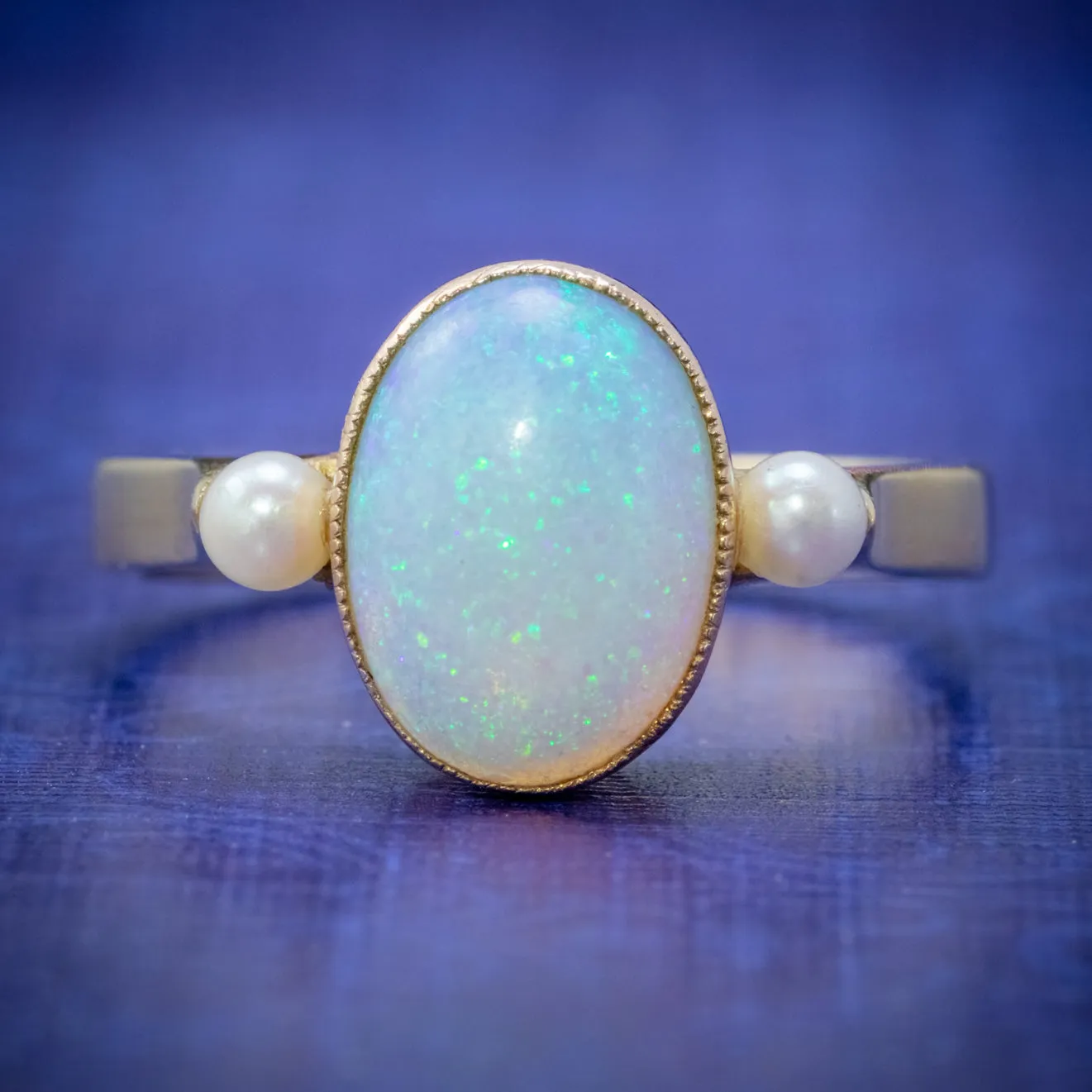 Vintage Opal Pearl Trilogy Ring 18Ct Gold 3Ct Natural Opal