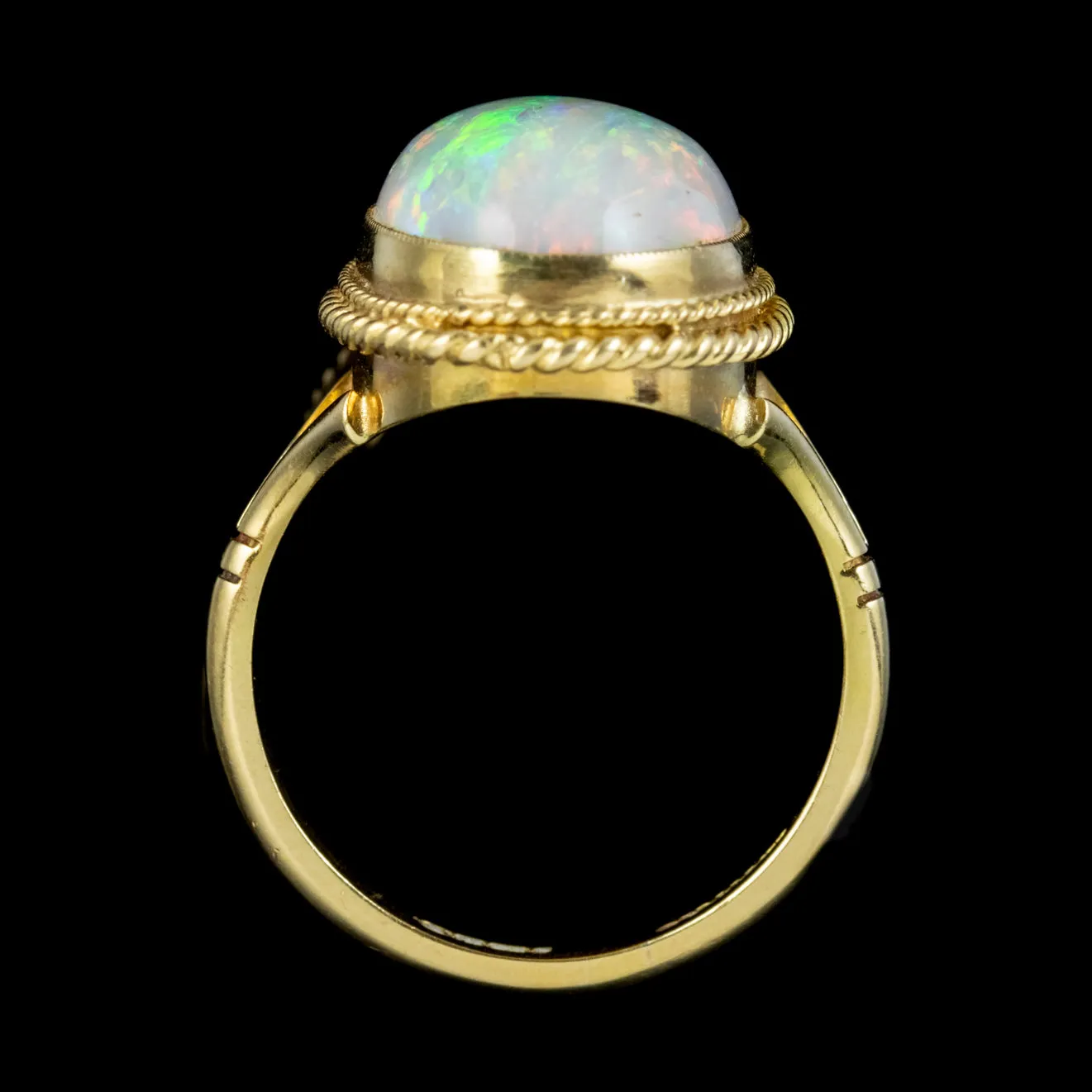 Vintage Opal Ring 18Ct Gold Natural 8Ct Opal Circa 1980